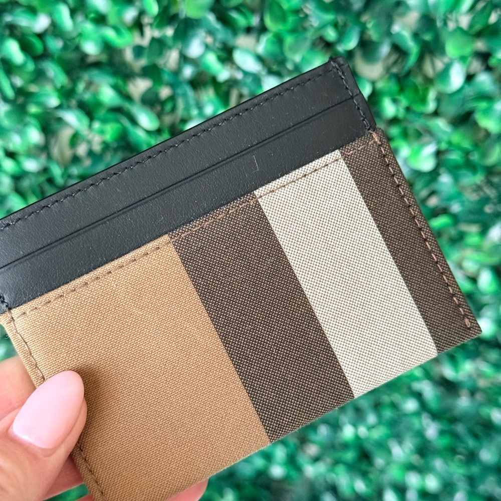 Burberry Vintage Check Card Holder Brand New! - Picture 4 of 7